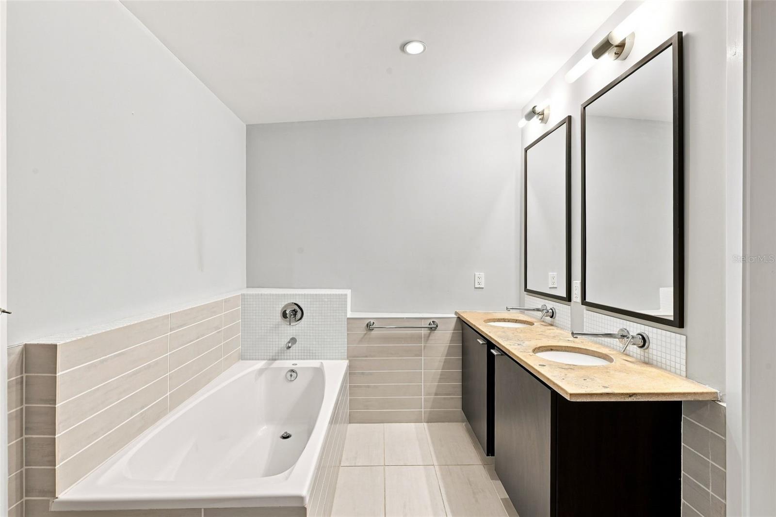 111 N 12TH ST #1524 — photo 18