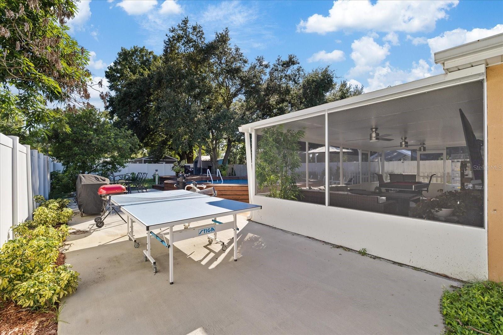 8712 FOUNTAIN AVE — photo 61