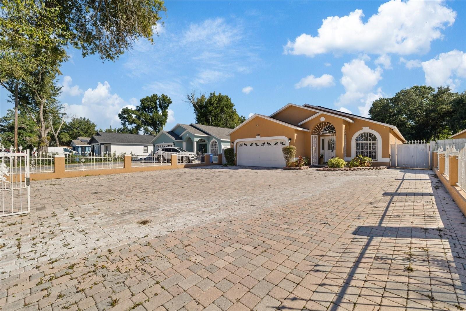 8712 FOUNTAIN AVE — photo 64