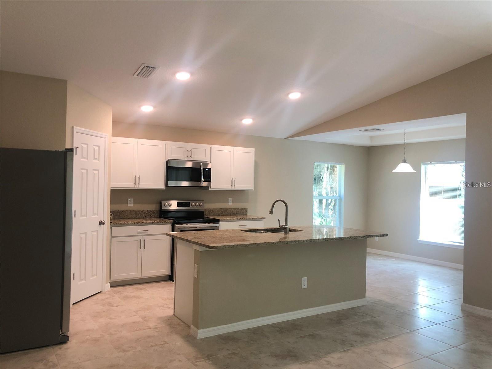1546 GLENAN RD — photo 8