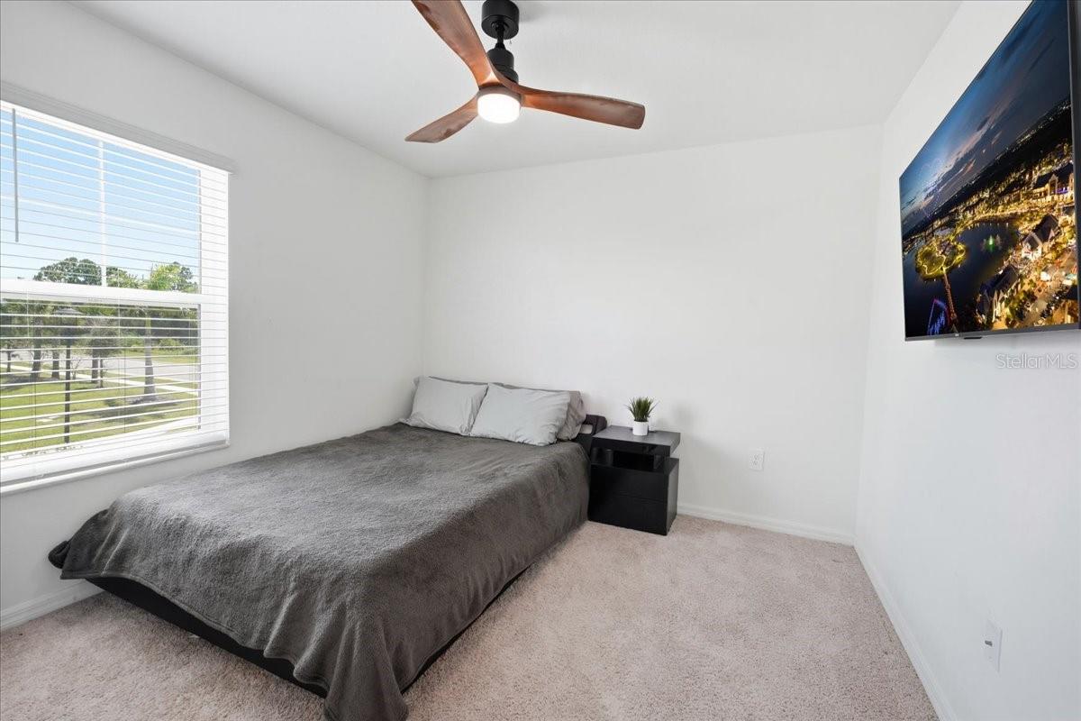 1872 STERN LN — photo 11