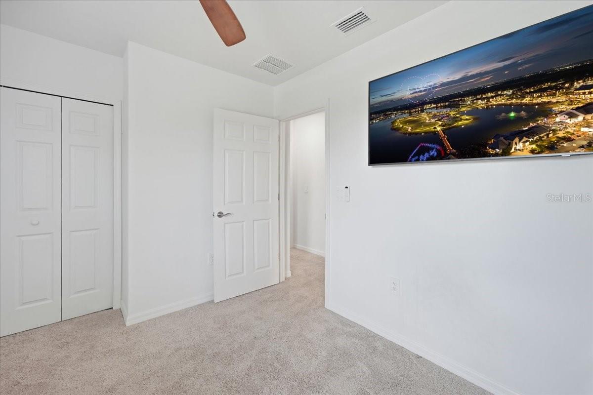 1872 STERN LN — photo 10