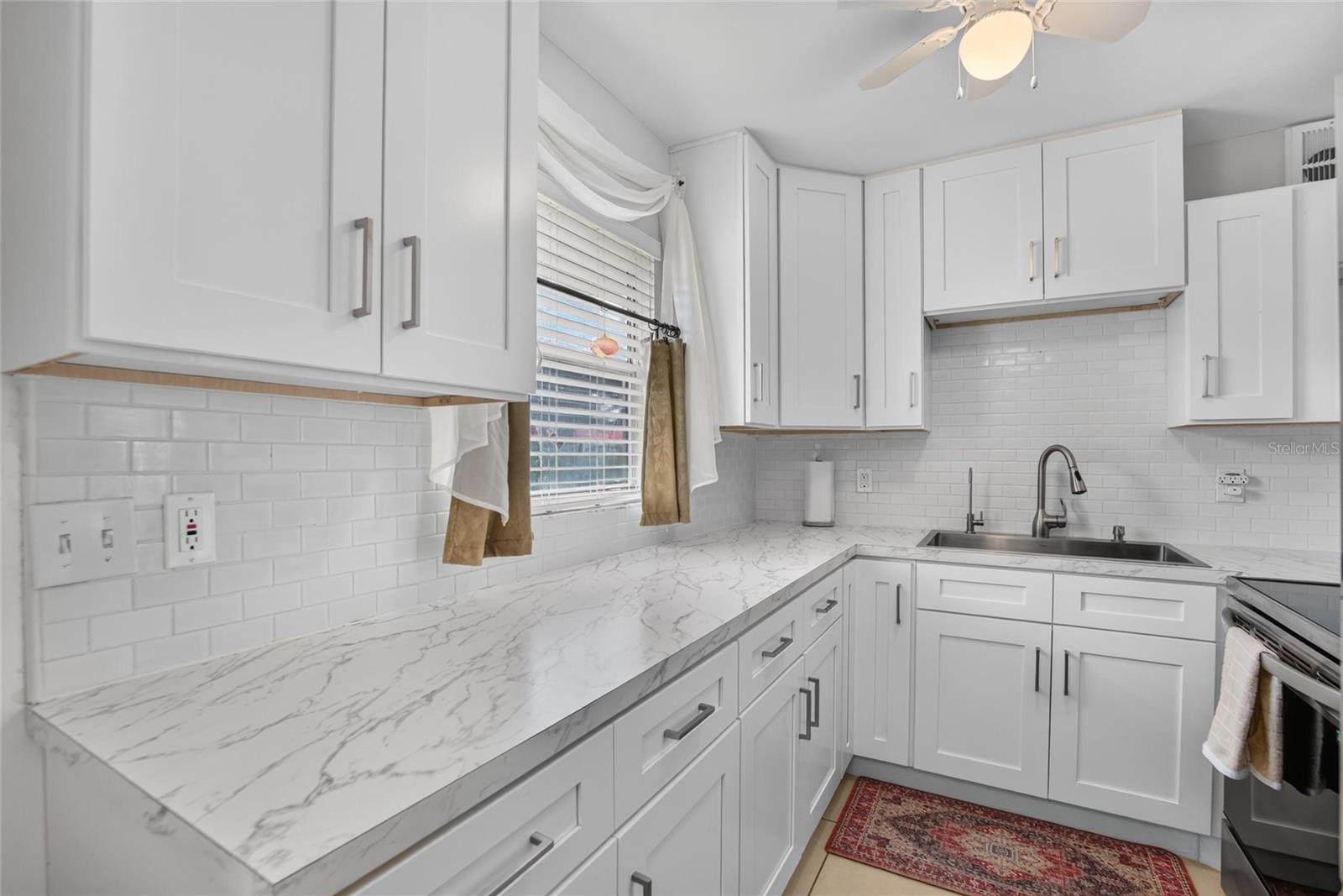 1802 BEDFORD TER #180 — photo 15
