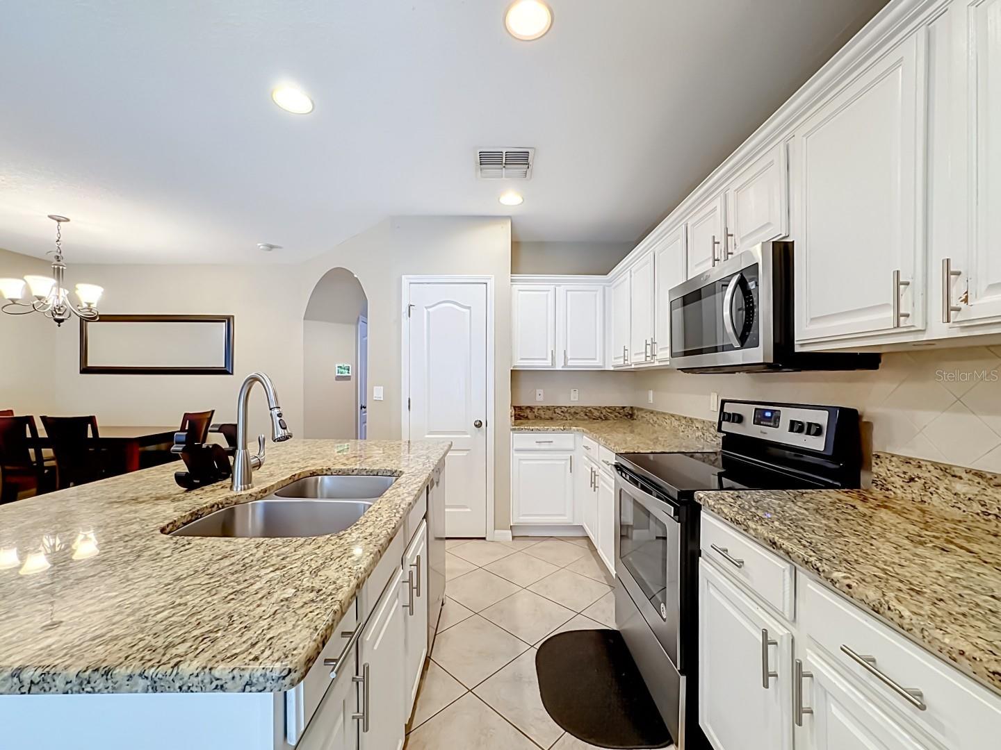 13108 LOGAN CAPTIVA LN — photo 12