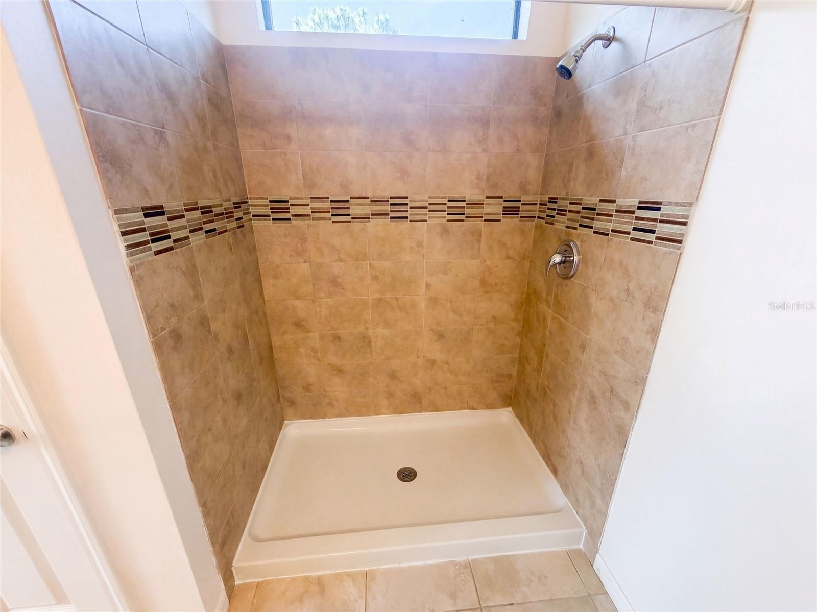 1416 HICKORY VIEW CIR — photo 17