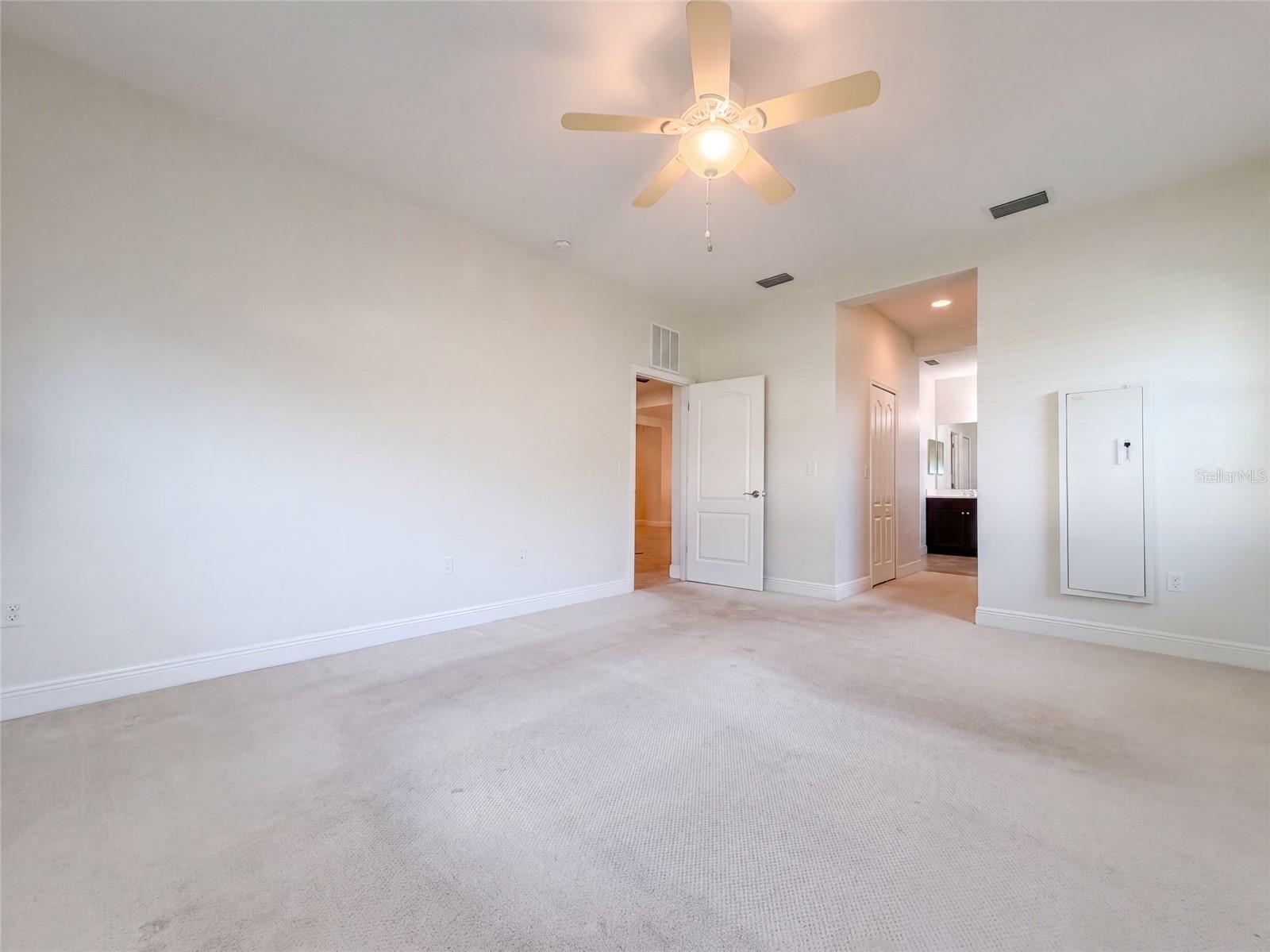 1416 HICKORY VIEW CIR — photo 25