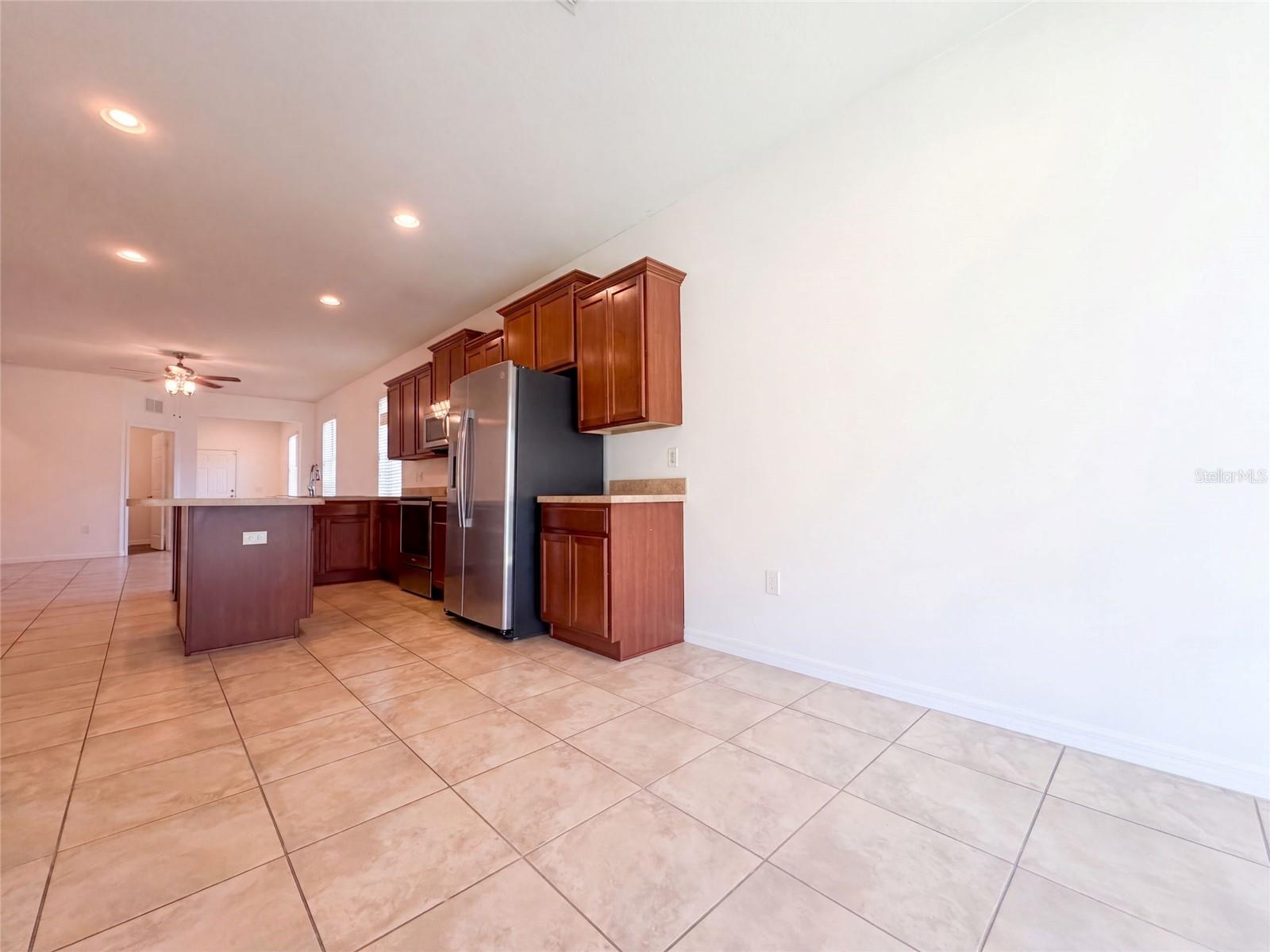1416 HICKORY VIEW CIR — photo 38