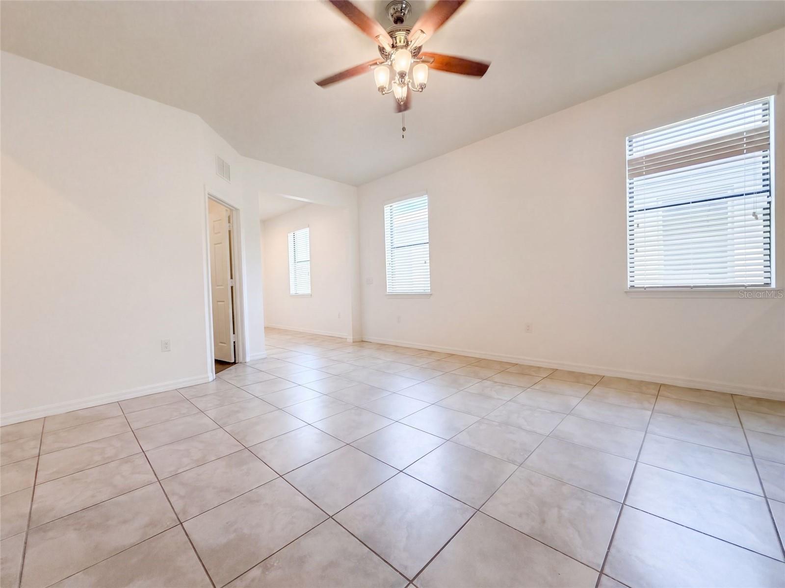 1416 HICKORY VIEW CIR — photo 8