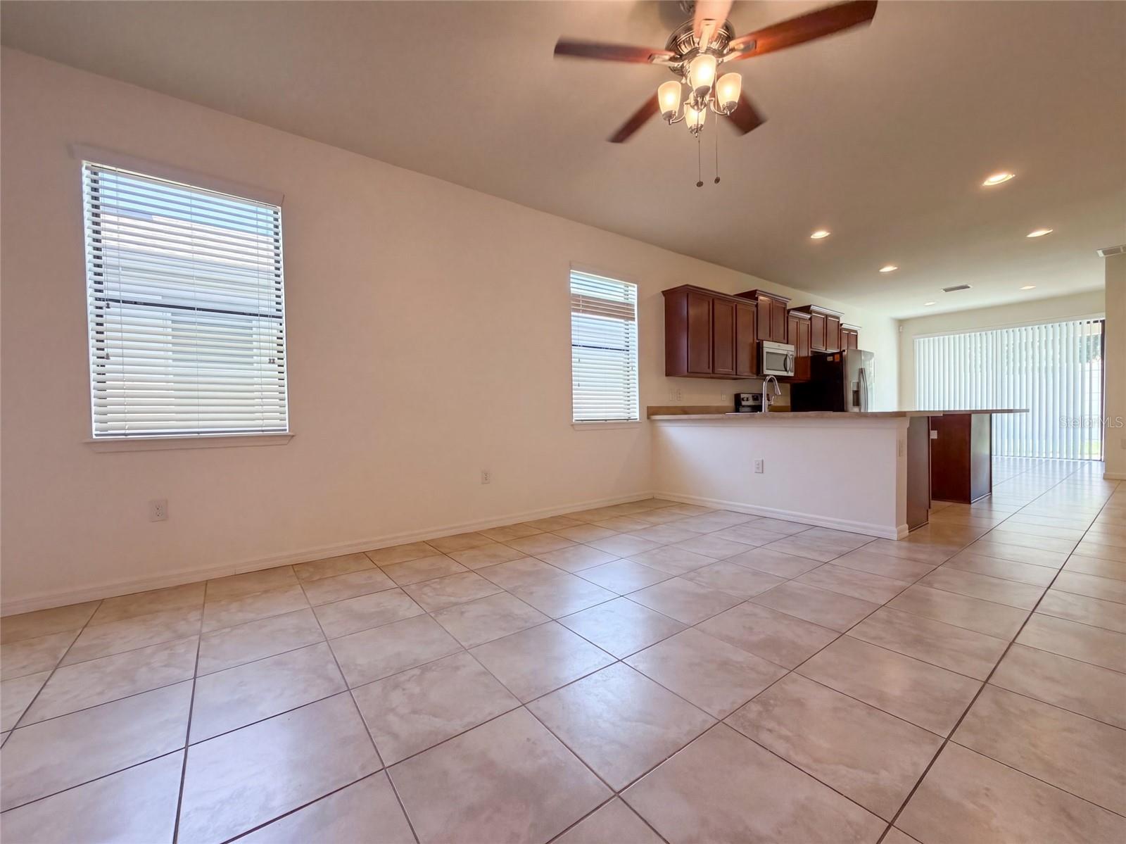 1416 HICKORY VIEW CIR — photo 9