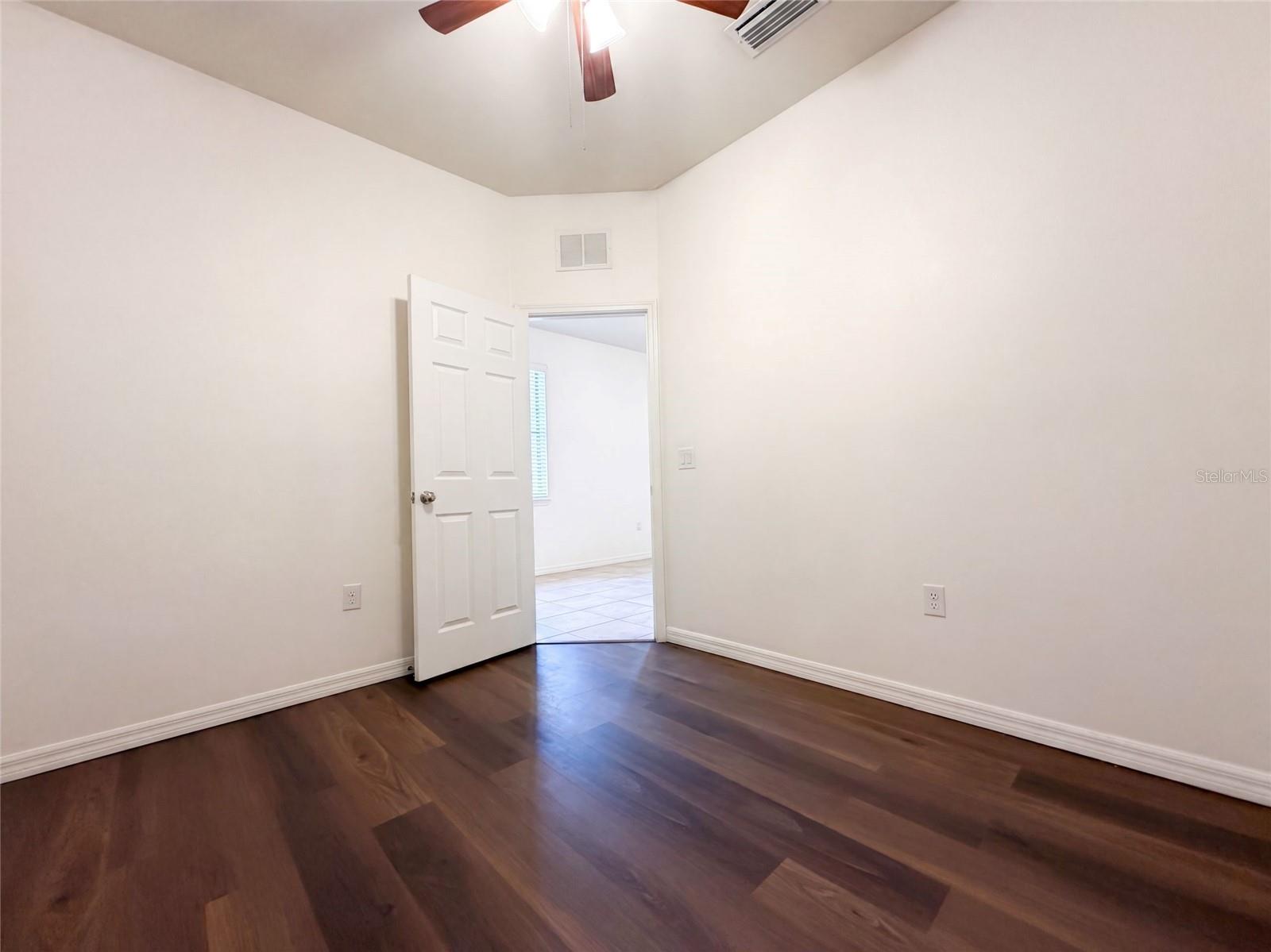 1416 HICKORY VIEW CIR — photo 13
