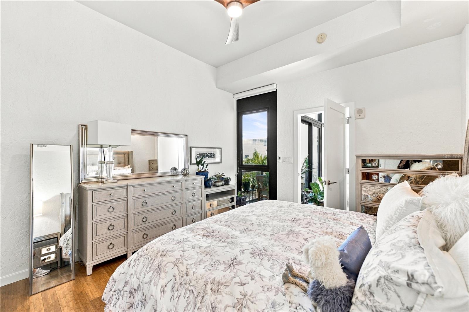 400 4TH AVE S #508 — photo 21