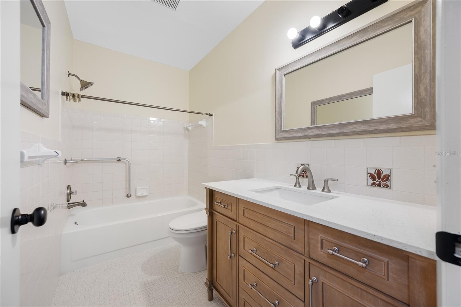 2258 WORLD PARKWAY BLVD W #40 — photo 19