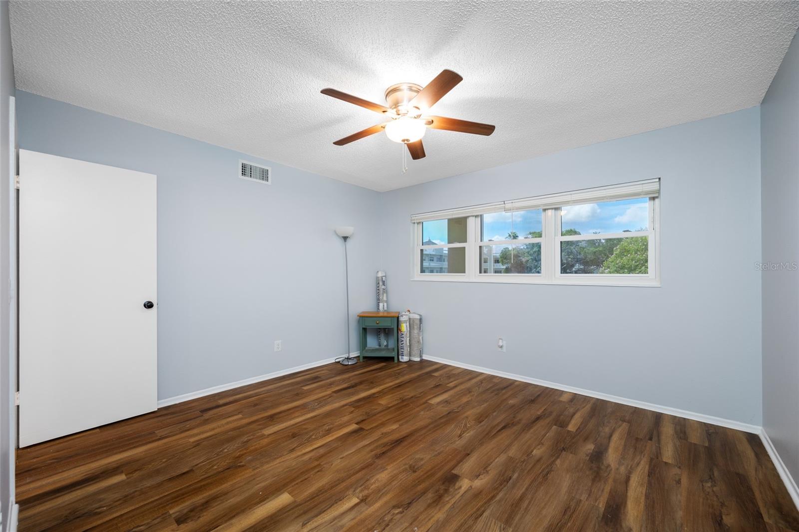 2258 WORLD PARKWAY BLVD W #40 — photo 18