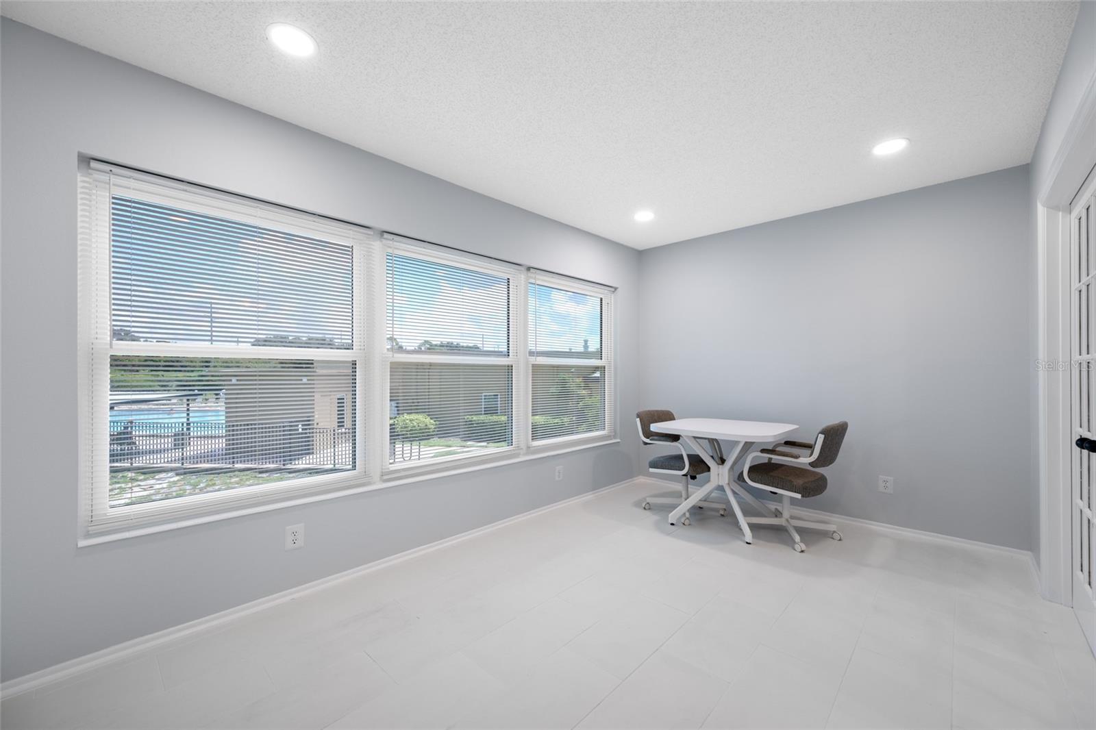 2258 WORLD PARKWAY BLVD W #40 — photo 17