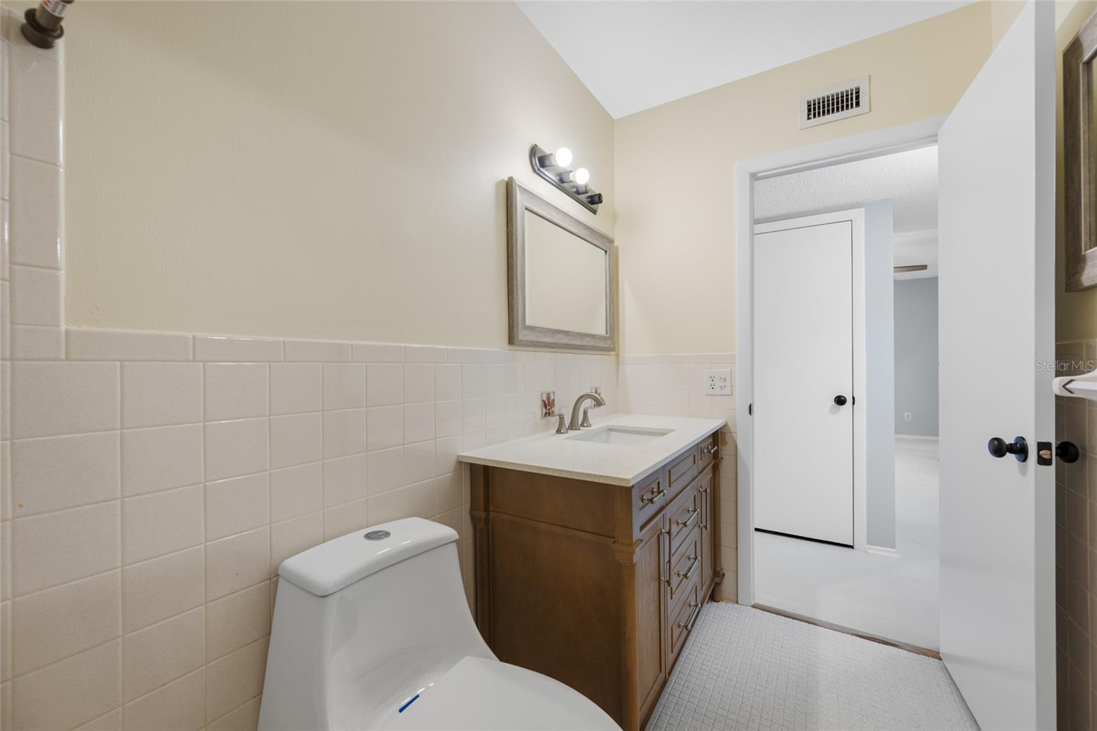 2258 WORLD PARKWAY BLVD W #40 — photo 20