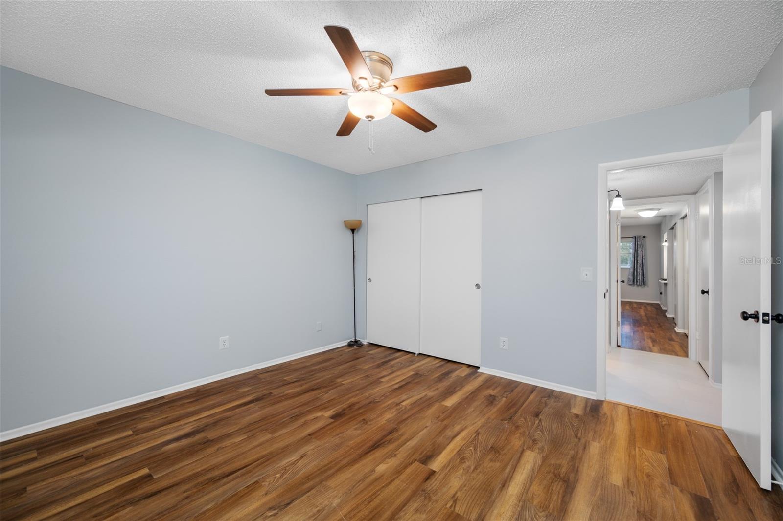 2258 WORLD PARKWAY BLVD W #40 — photo 28