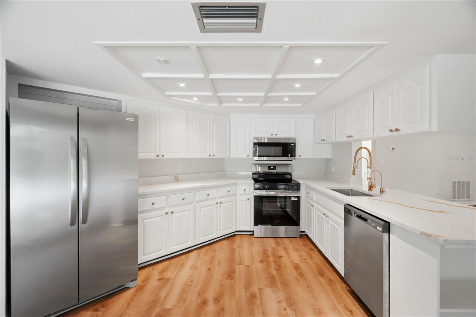 1297 PEACH TREE DR — photo 12