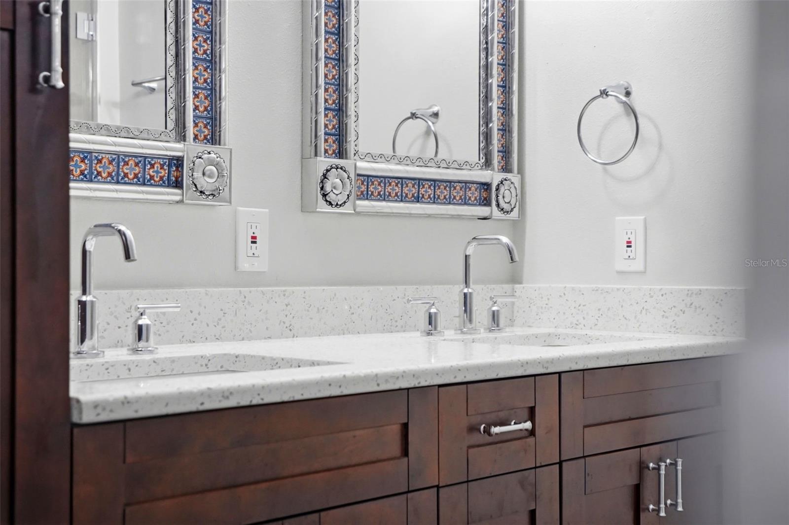 1297 PEACH TREE DR — photo 24