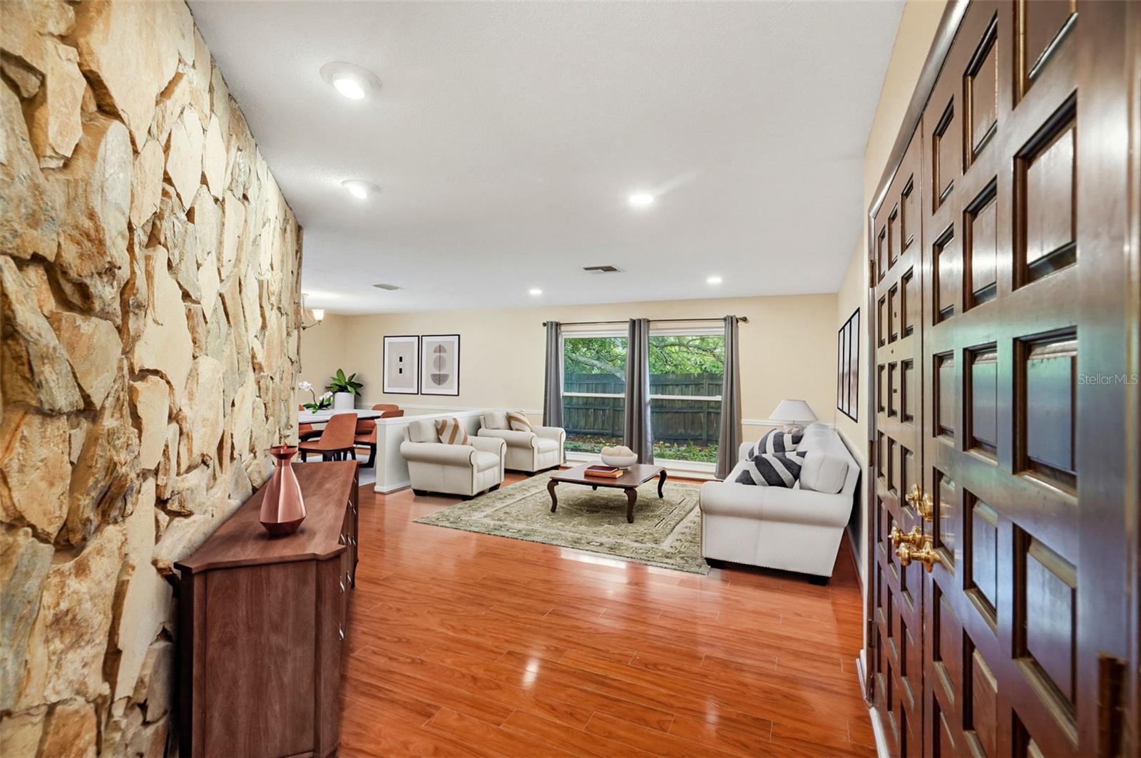 1297 PEACH TREE DR — photo 7