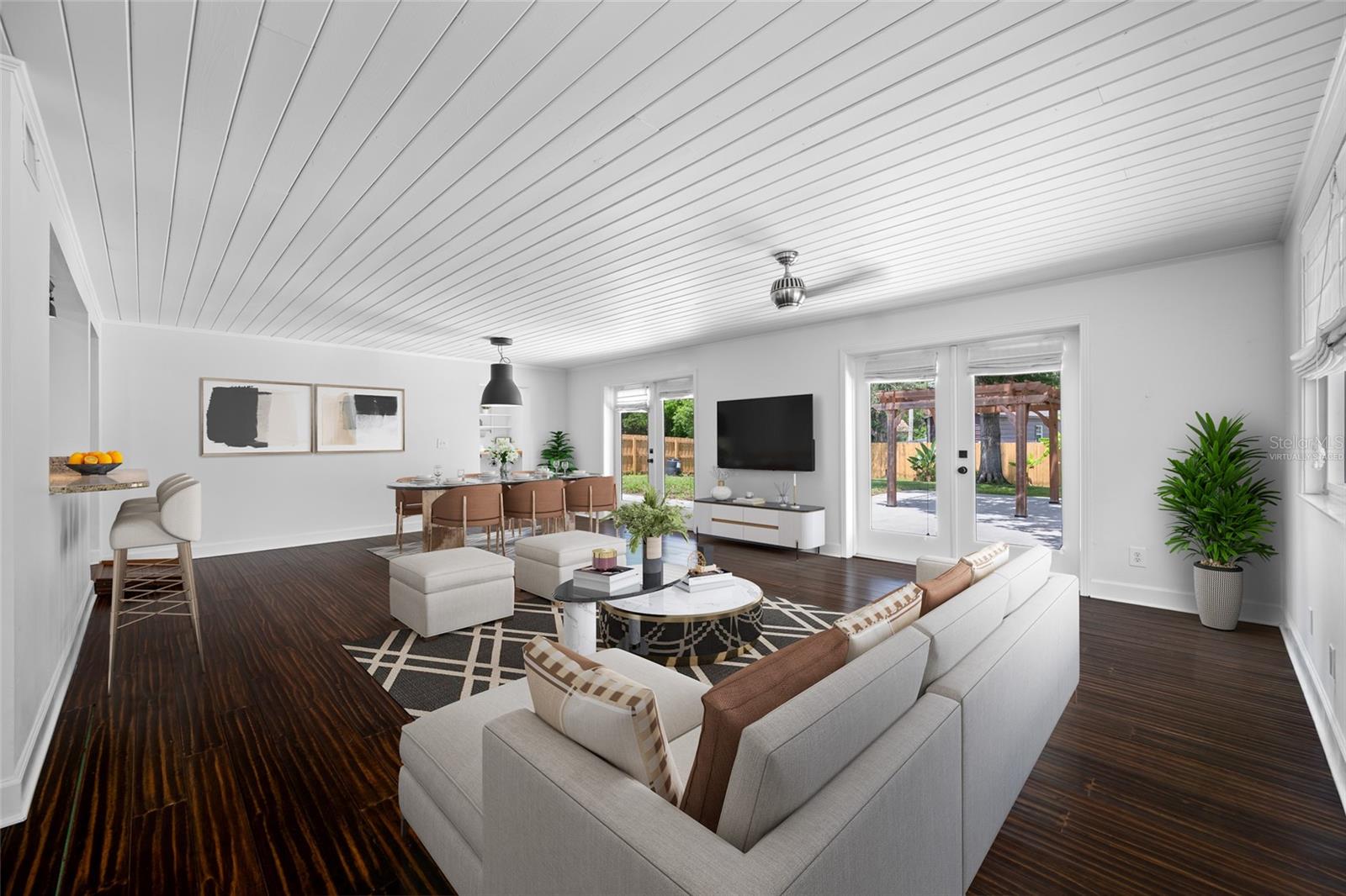2121 W FARWELL DR — photo 11