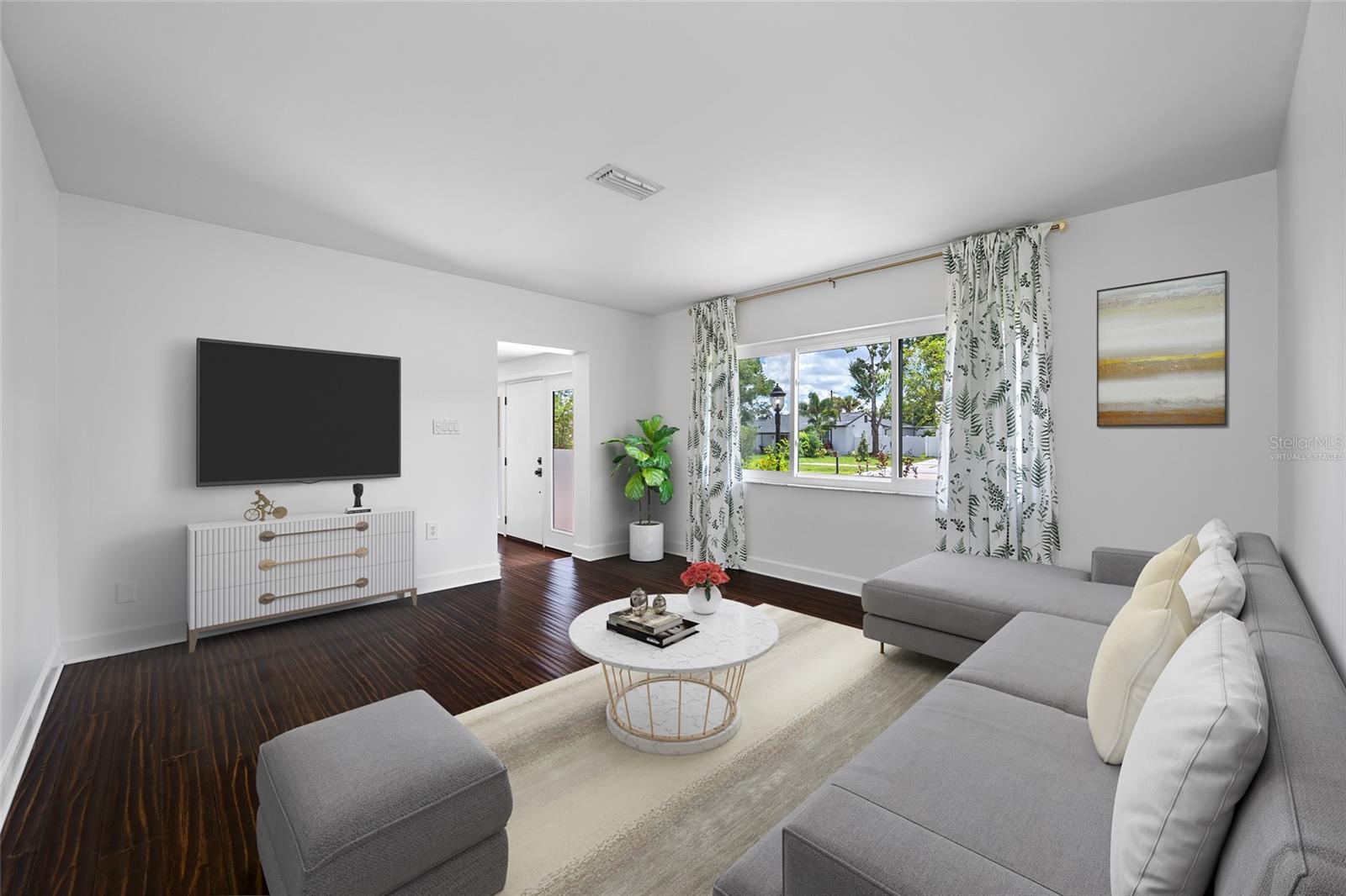 2121 W FARWELL DR — photo 18