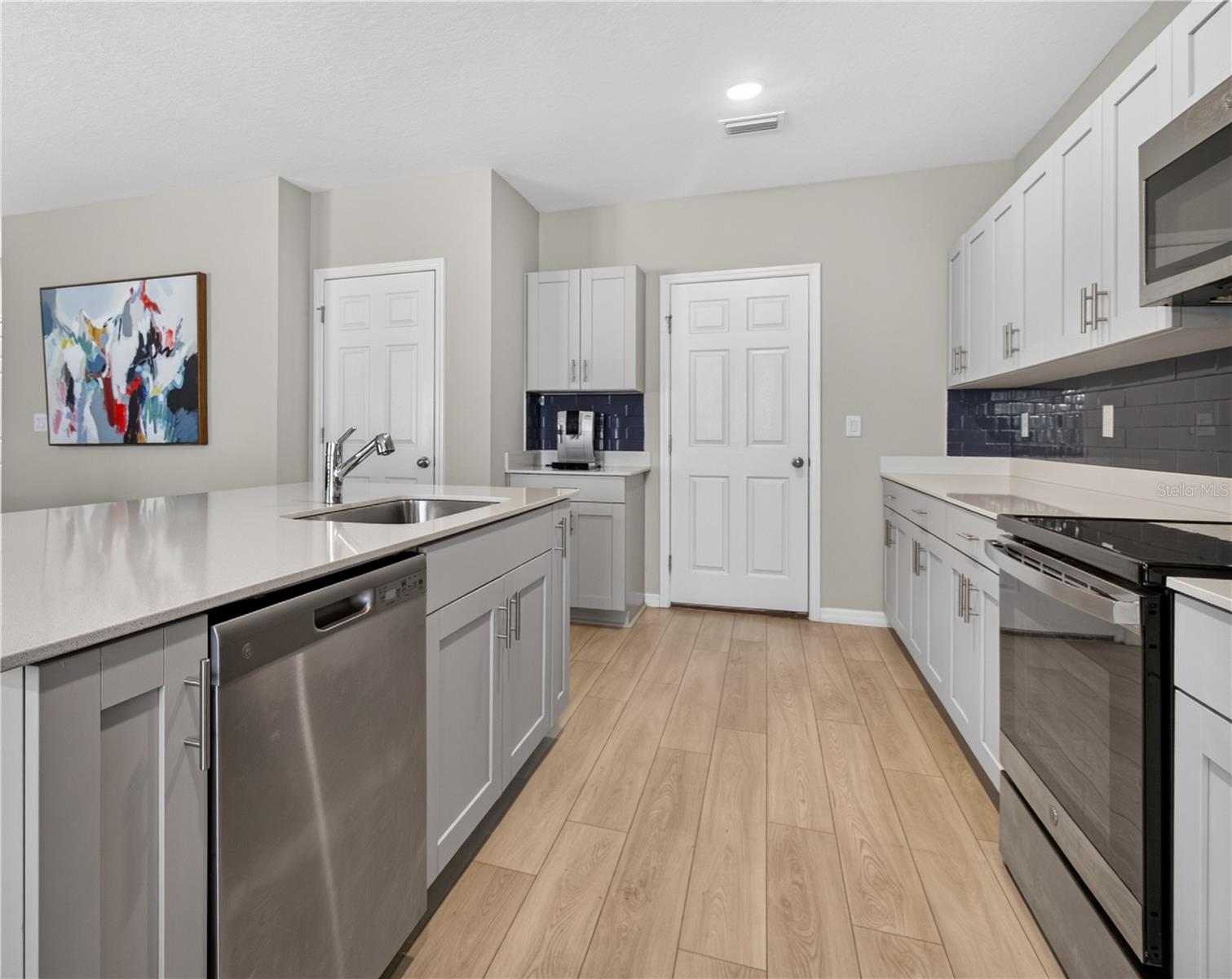 7860 PEACE LILY AVE — photo 8