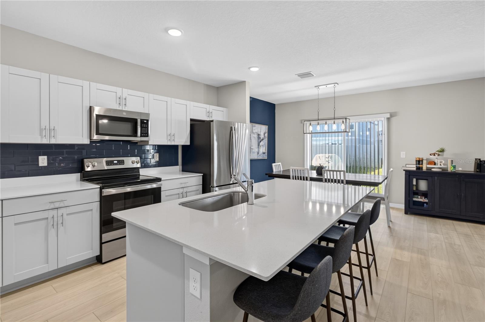 7860 PEACE LILY AVE — photo 9