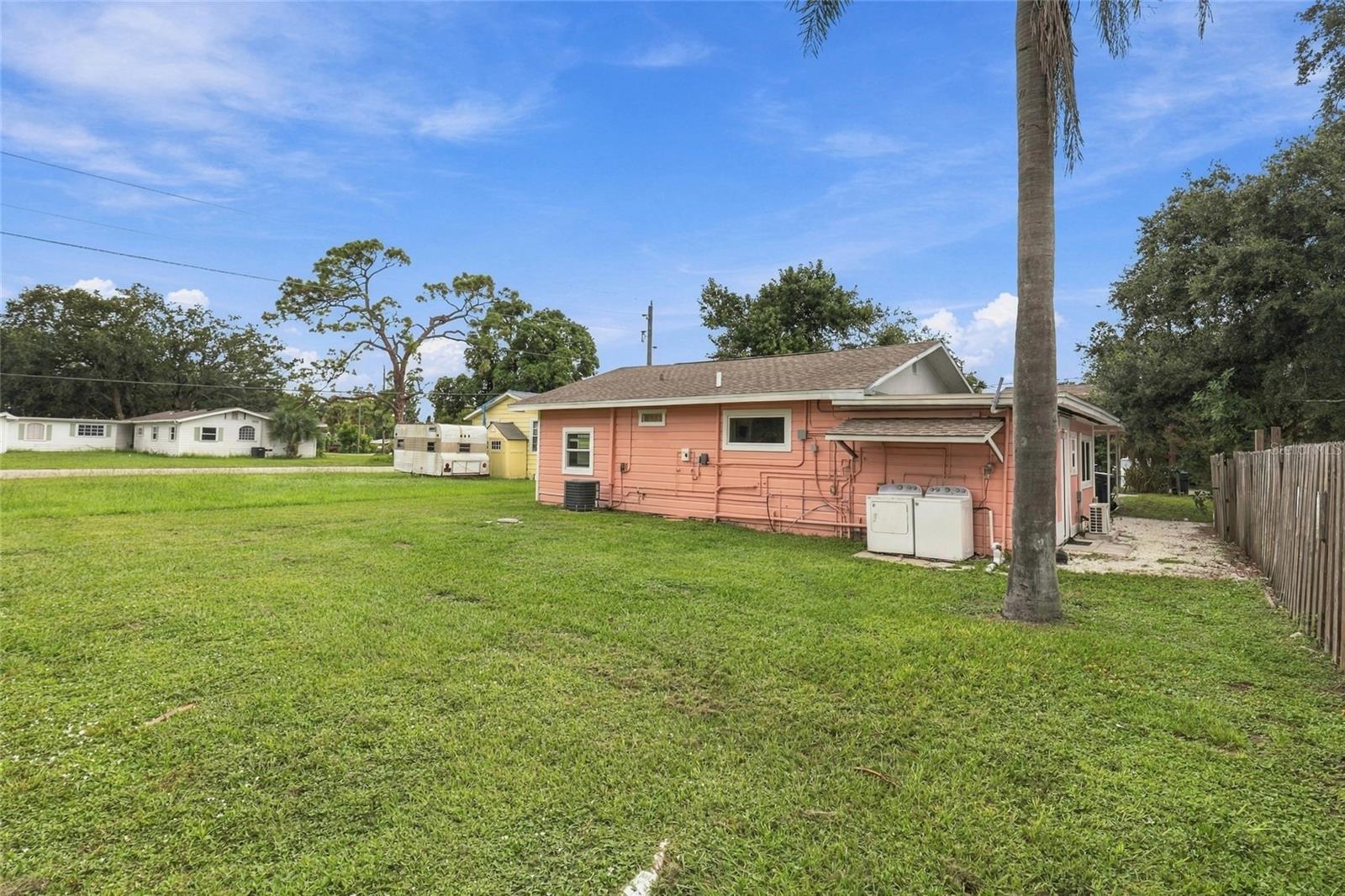 304 MOUNT PLEASANT RD — photo 8