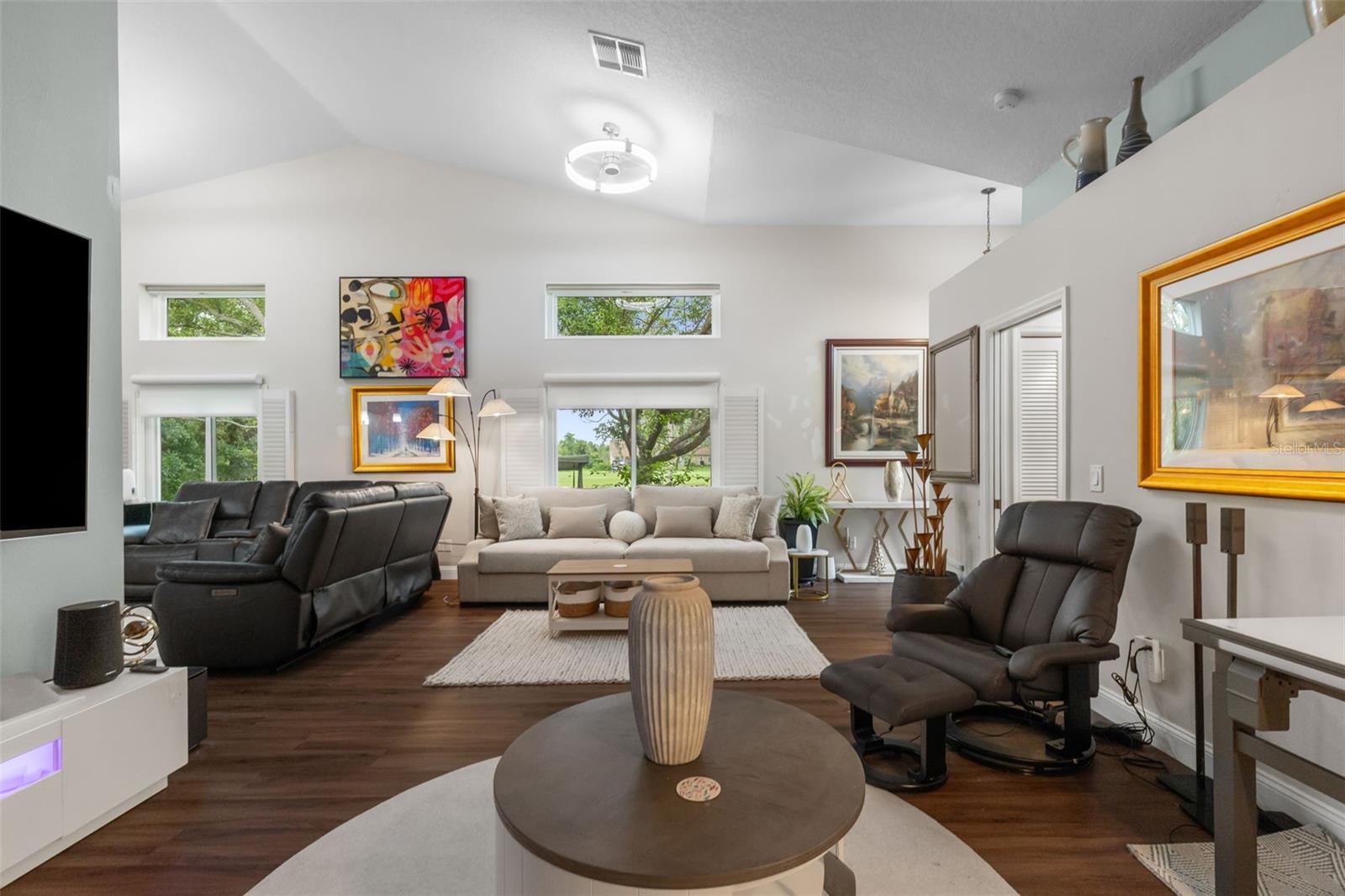9338 WHISPERING MEADOW CT — photo 5
