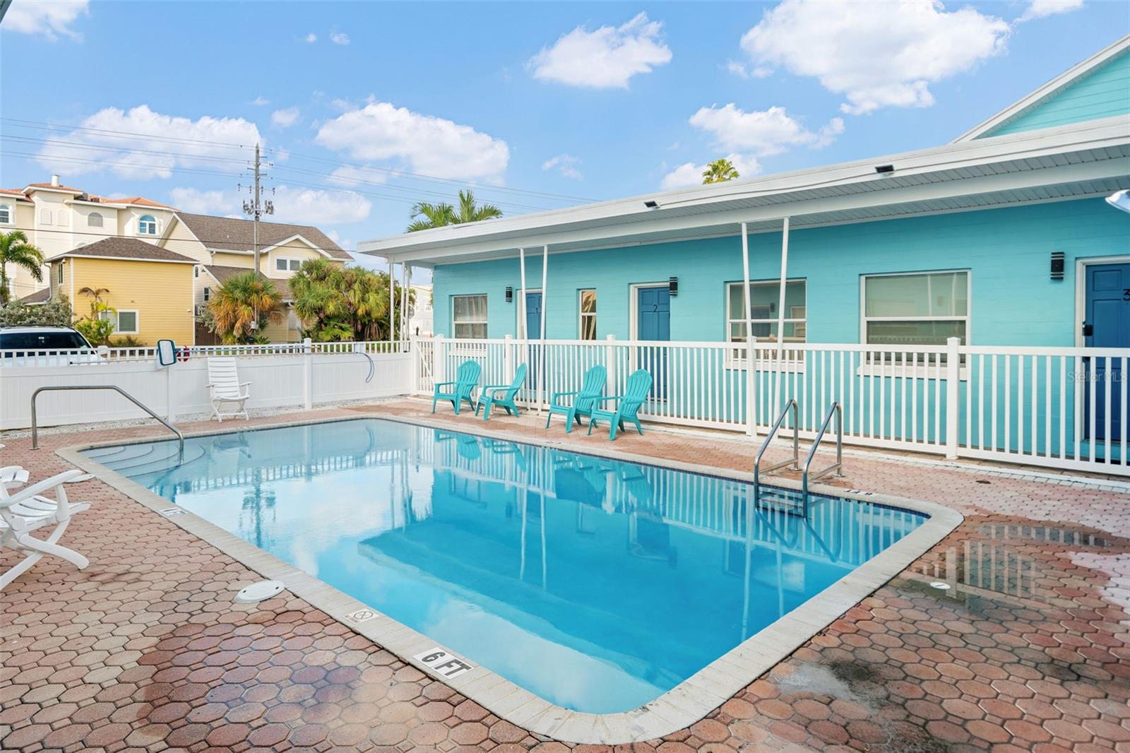 13343 GULF BLVD #B5 — photo 3