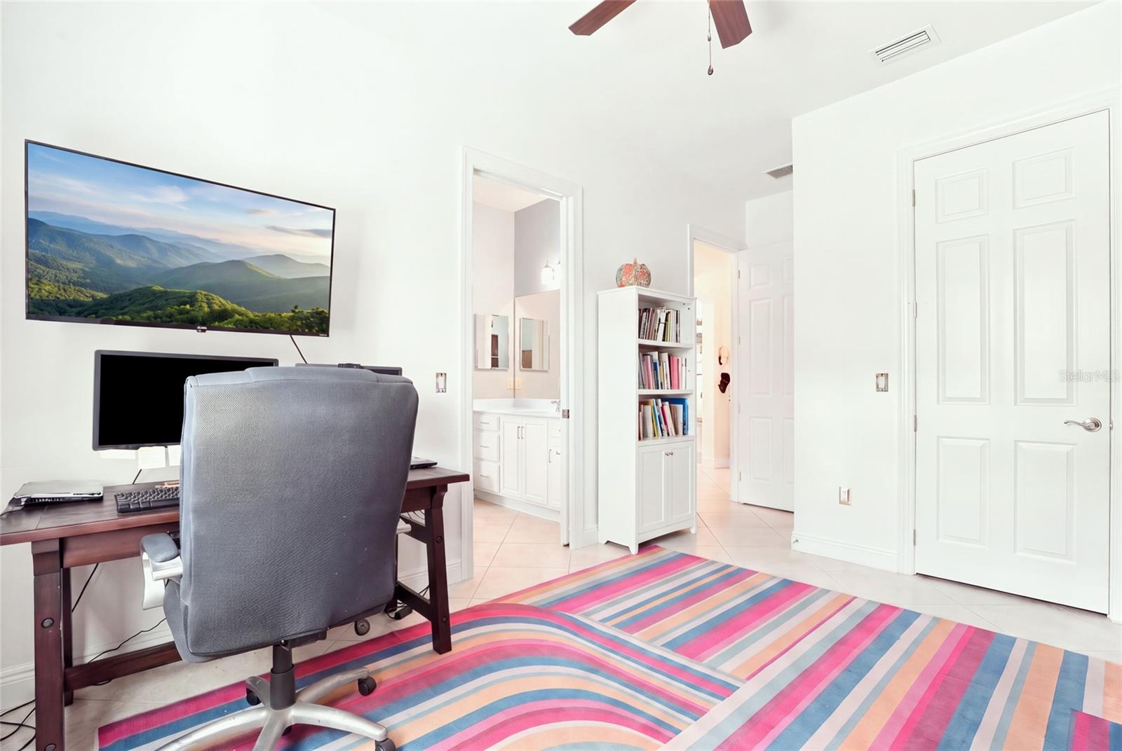 5057 LAKE OVERLOOK AVE — photo 35