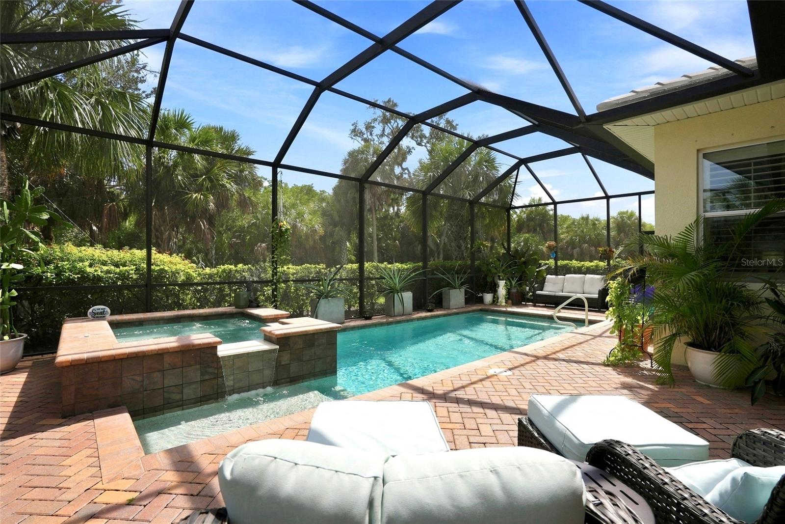5057 LAKE OVERLOOK AVE — photo 4
