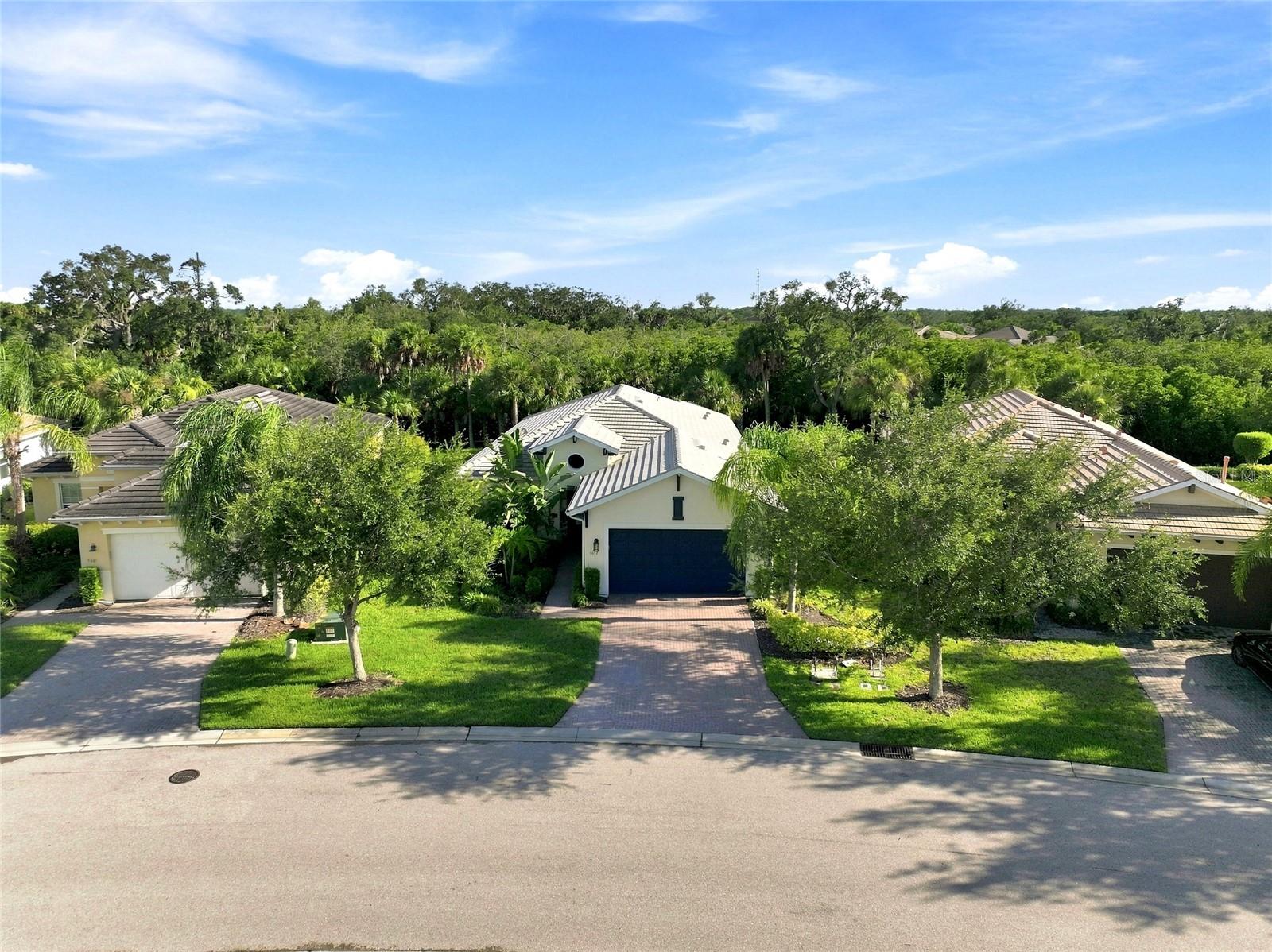 5057 LAKE OVERLOOK AVE — photo 2
