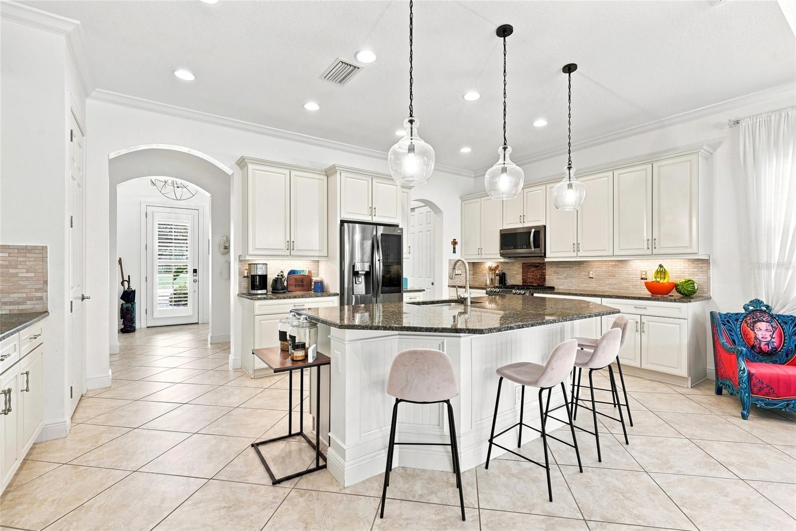5057 LAKE OVERLOOK AVE — photo 23