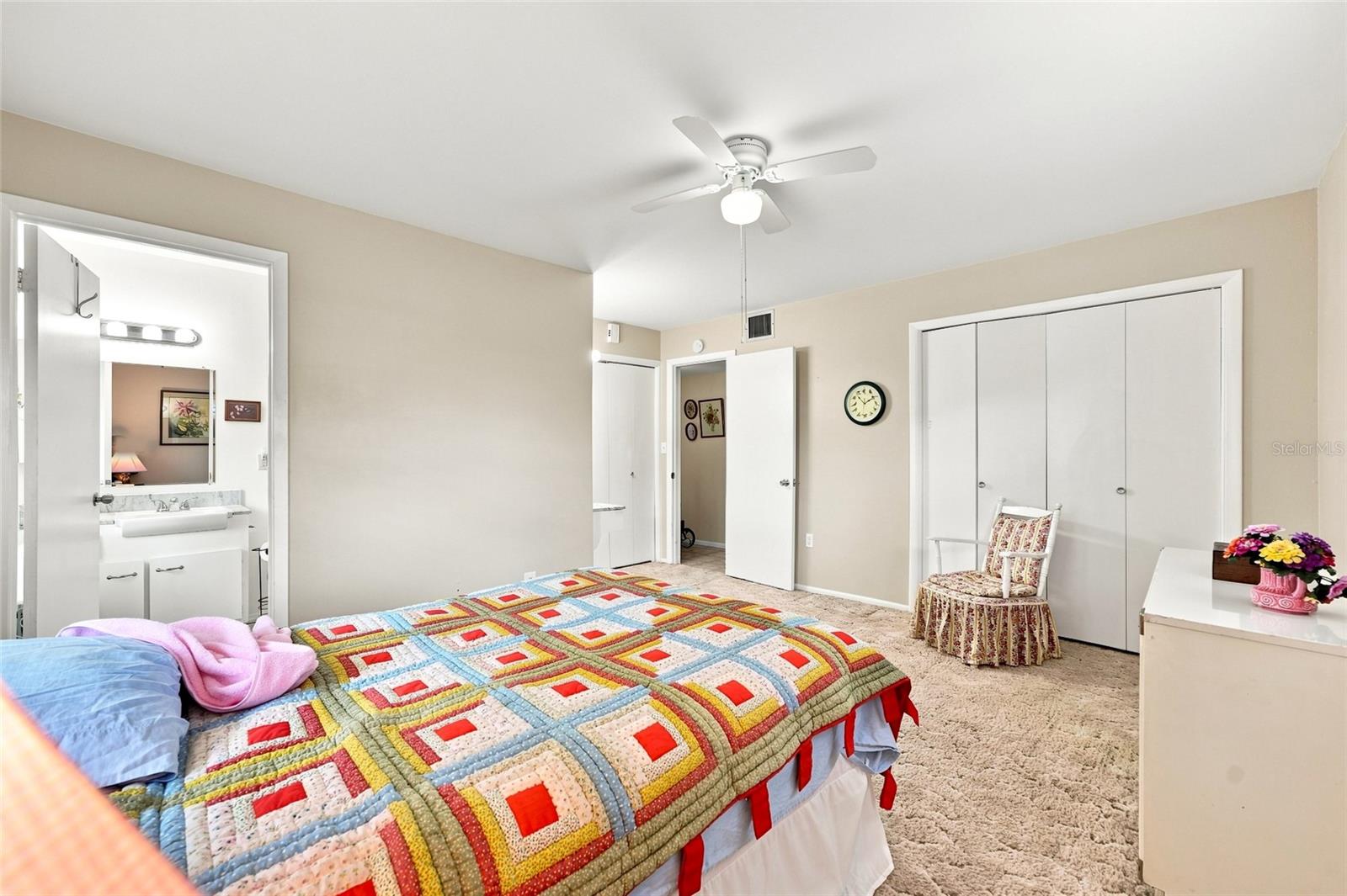 702 THUNDERBIRD AVE — photo 34