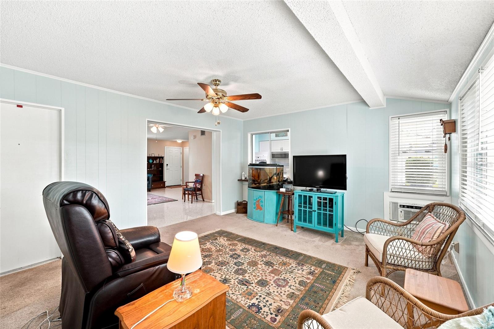 702 THUNDERBIRD AVE — photo 25