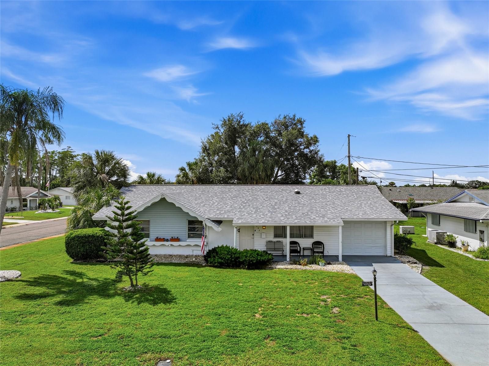702 THUNDERBIRD AVE — photo 10
