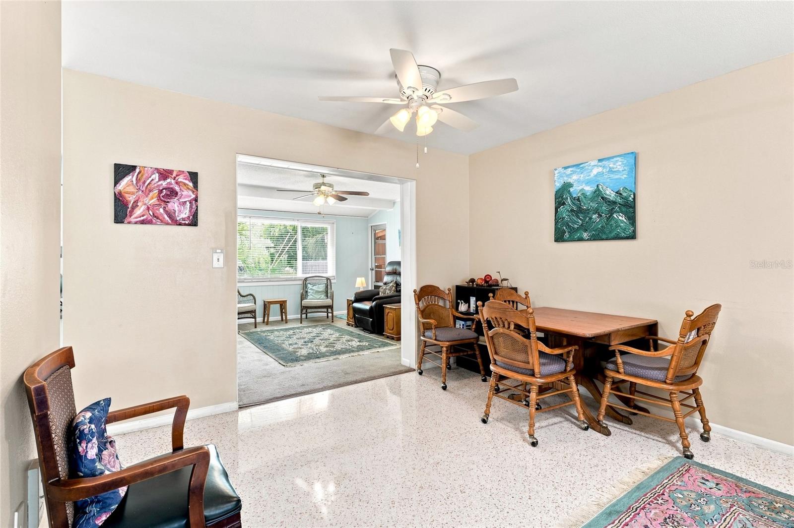 702 THUNDERBIRD AVE — photo 17