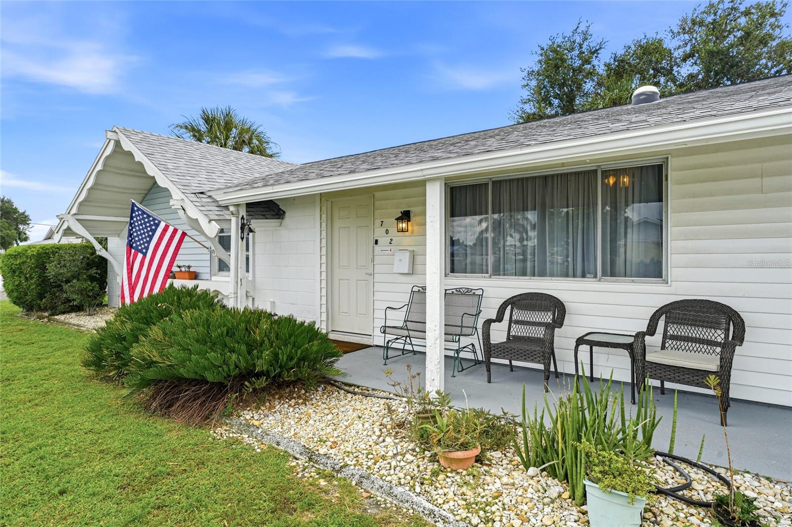 702 THUNDERBIRD AVE — photo 4