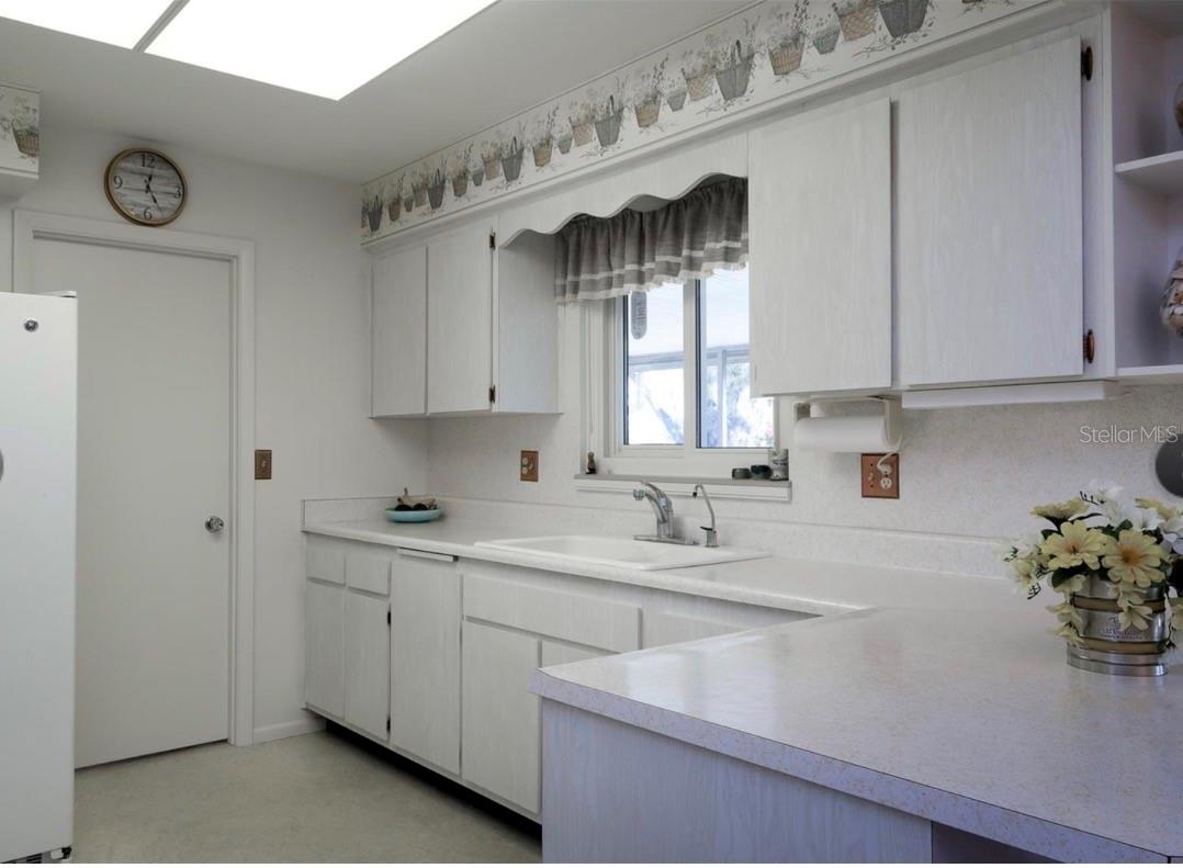 1411 N PEBBLE BEACH BLVD — photo 11