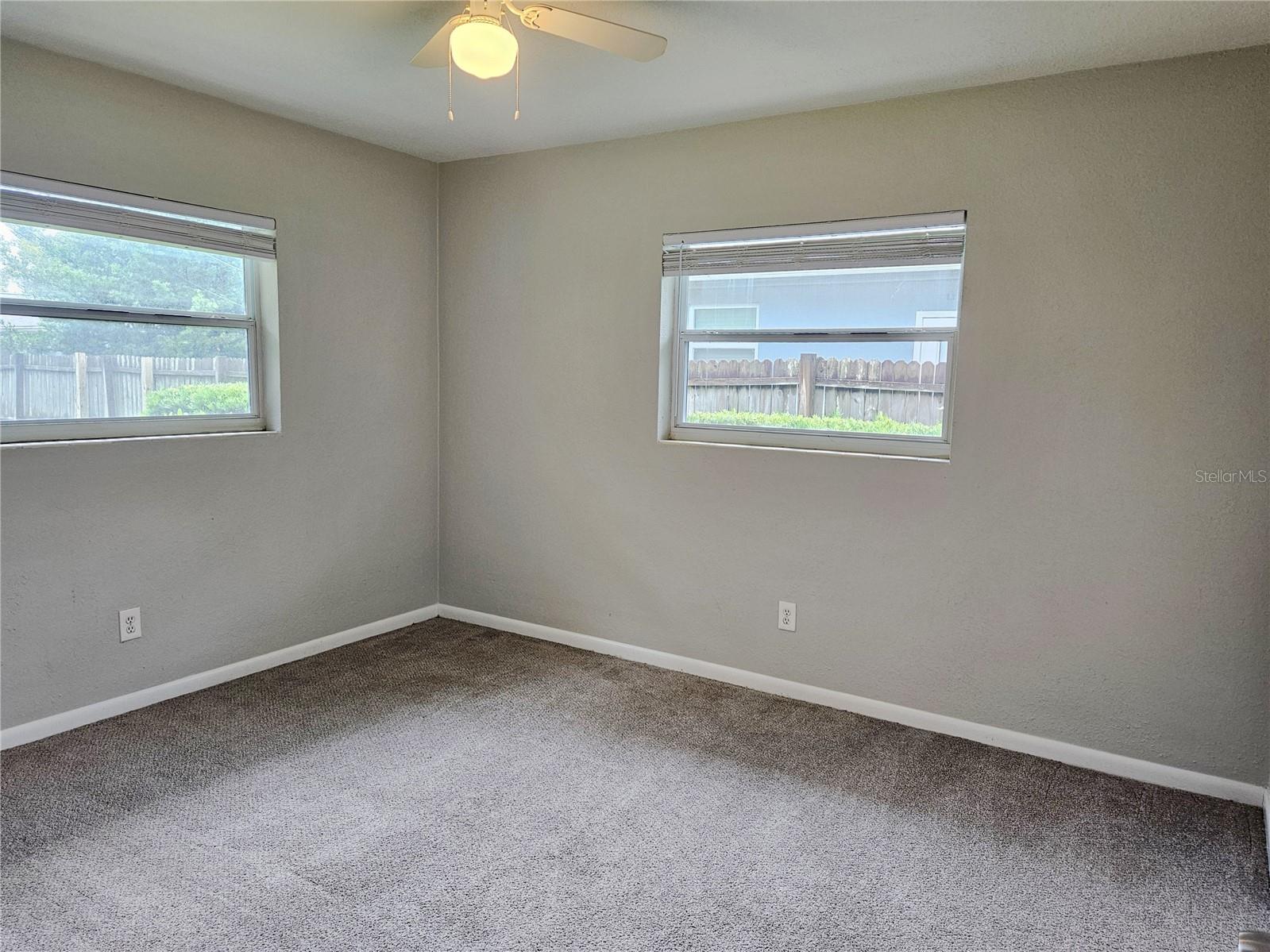 409 KERRY DR — photo 13