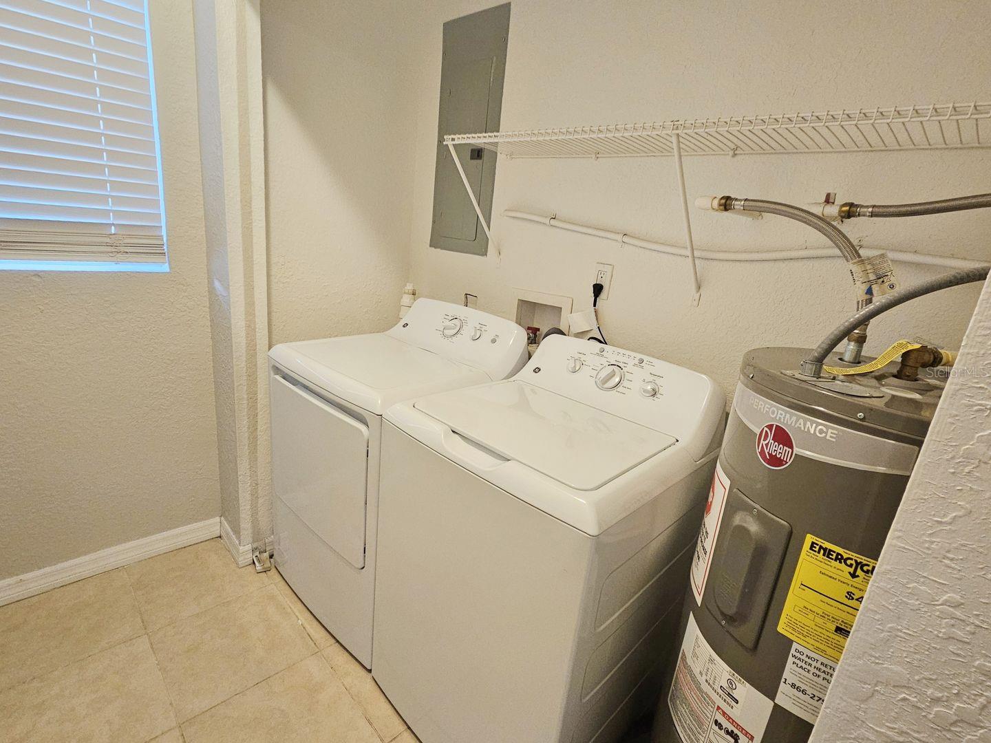 409 KERRY DR — photo 15