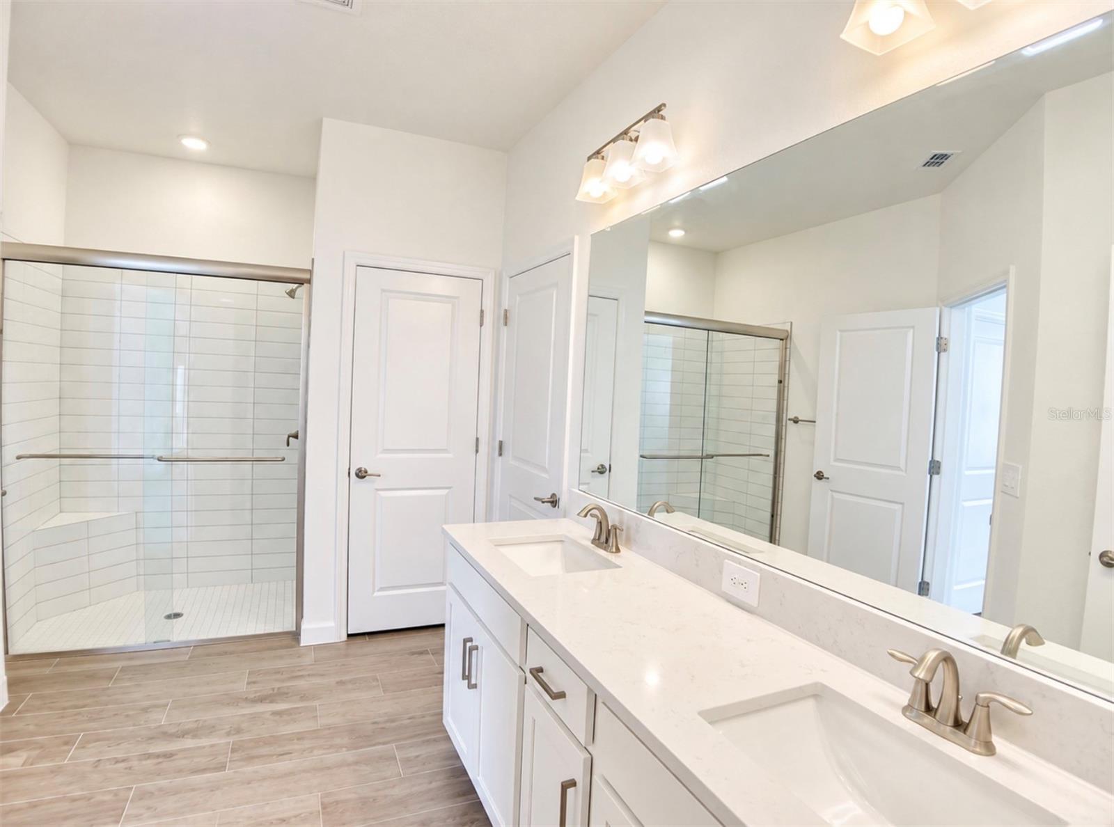 10060 BANYAN BREEZE BLVD — photo 21