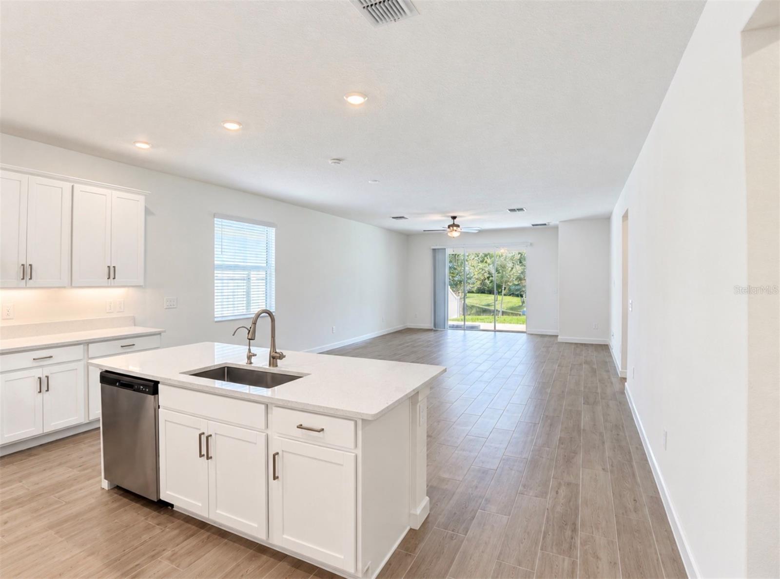 10060 BANYAN BREEZE BLVD — photo 3