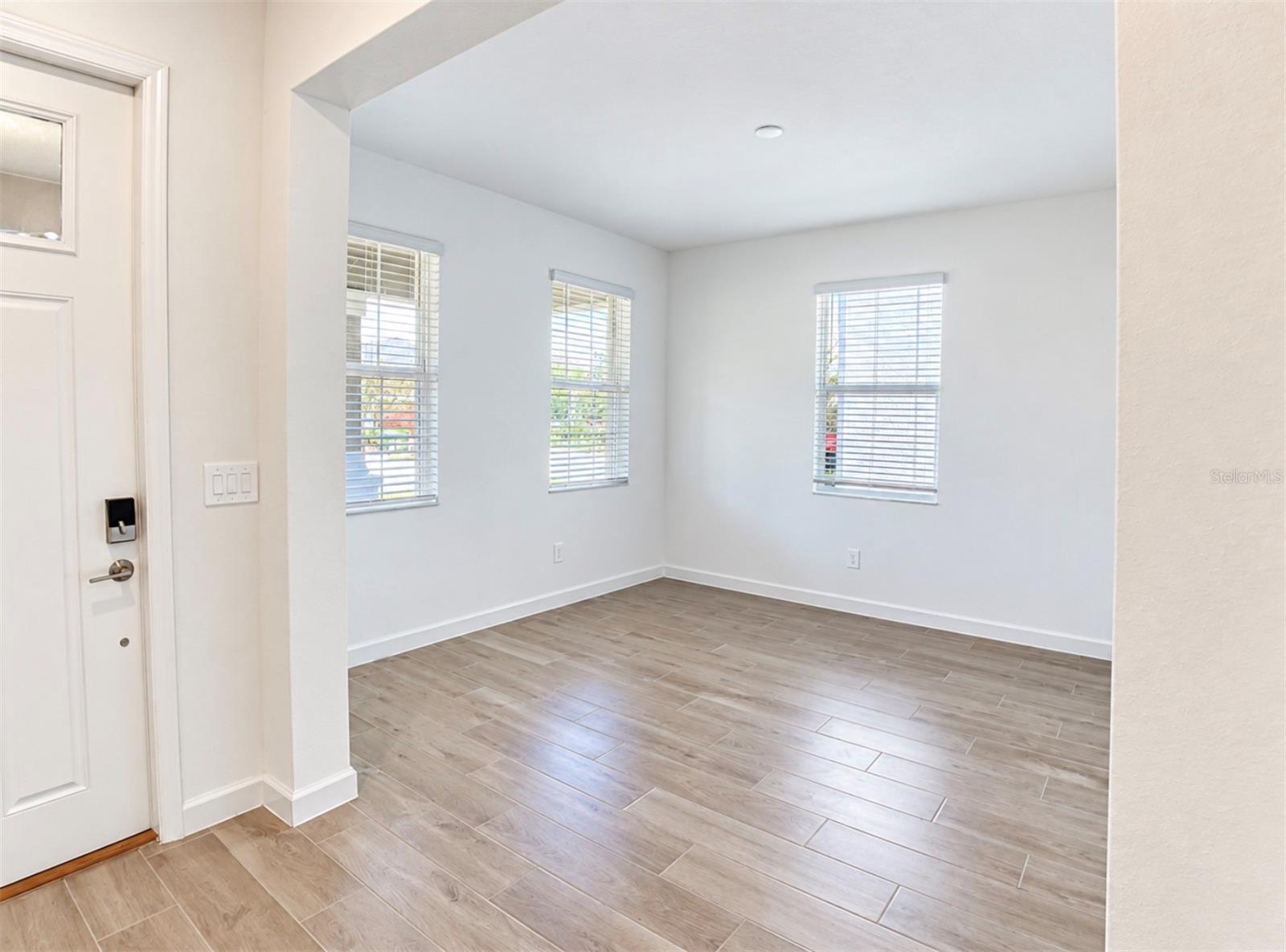 10060 BANYAN BREEZE BLVD — photo 9