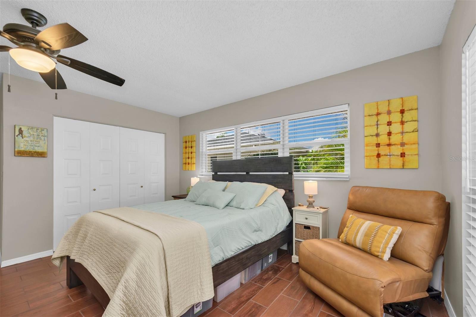 207 AMESBURY CIR — photo 30