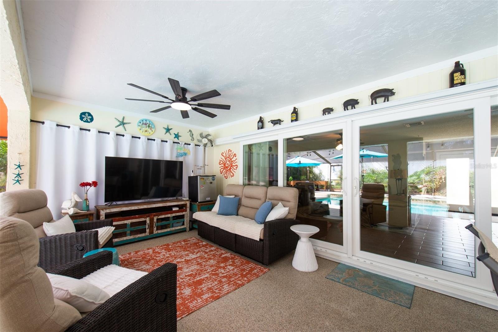 207 AMESBURY CIR — photo 37