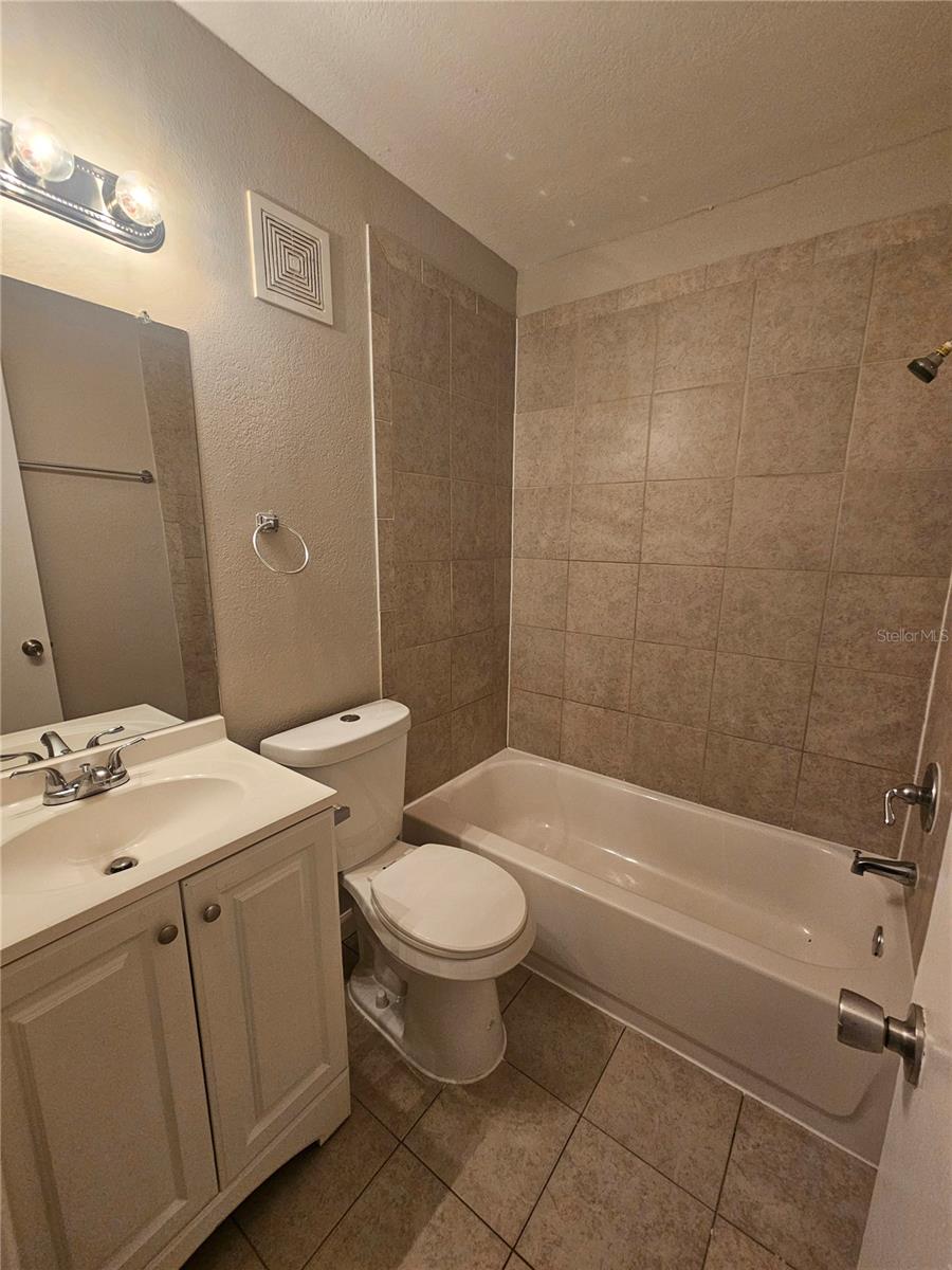 308 EVELYN AVE — photo 13