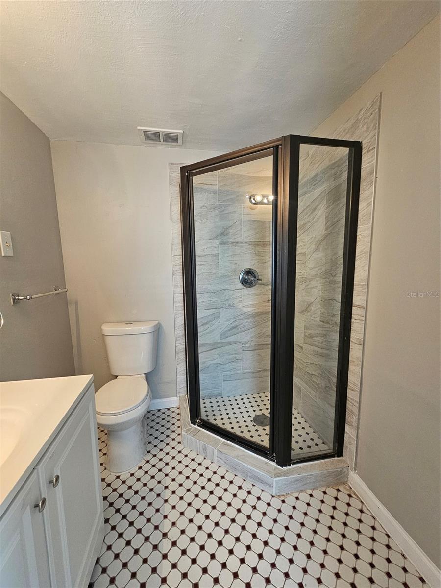 308 EVELYN AVE — photo 11