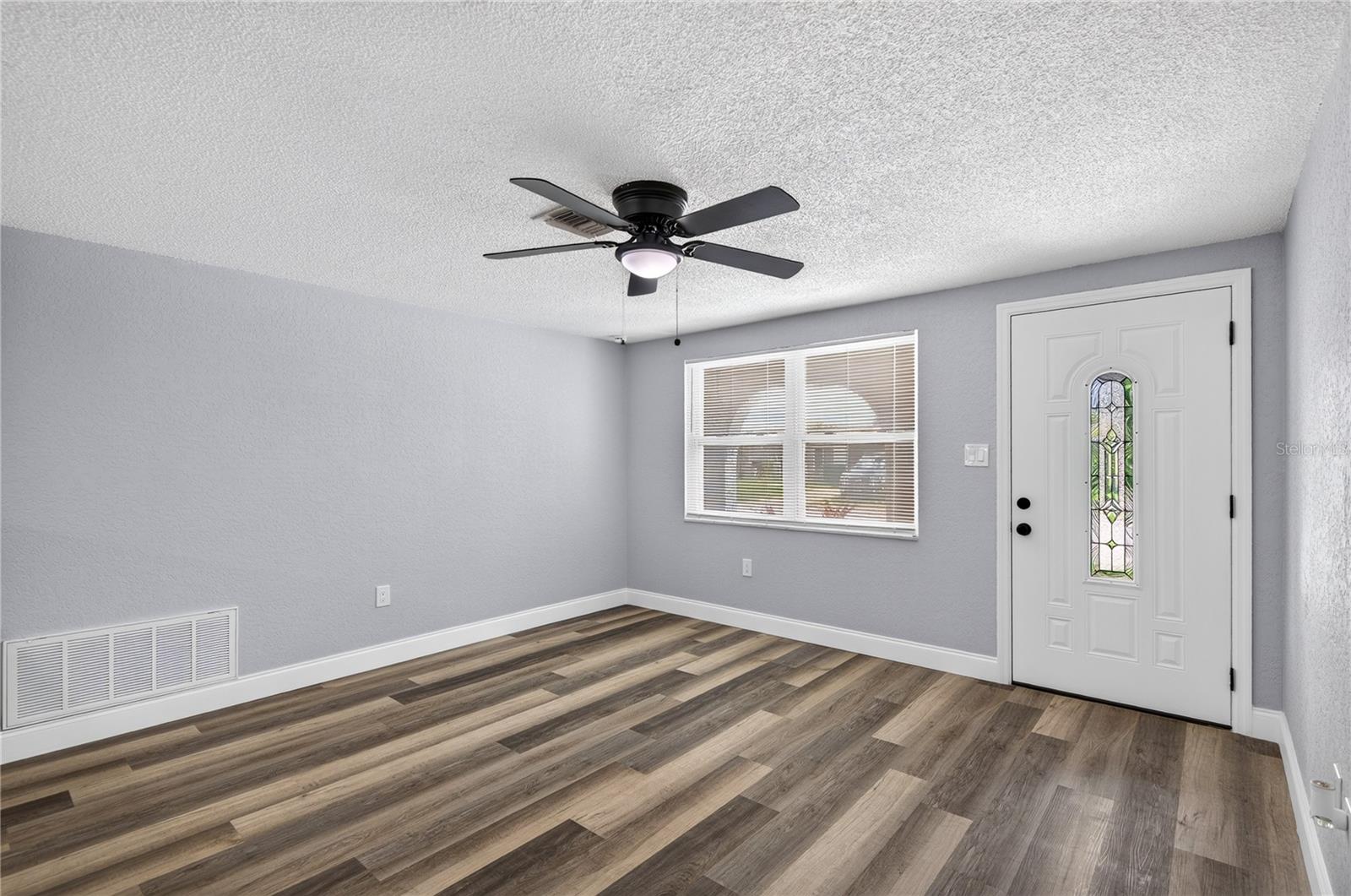 7235 ROBSTOWN DR — photo 5